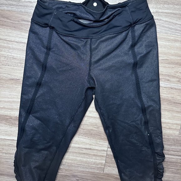Vintage Lululemon Ruched Run: Pace Crop Tight - Picture 5 of 6
